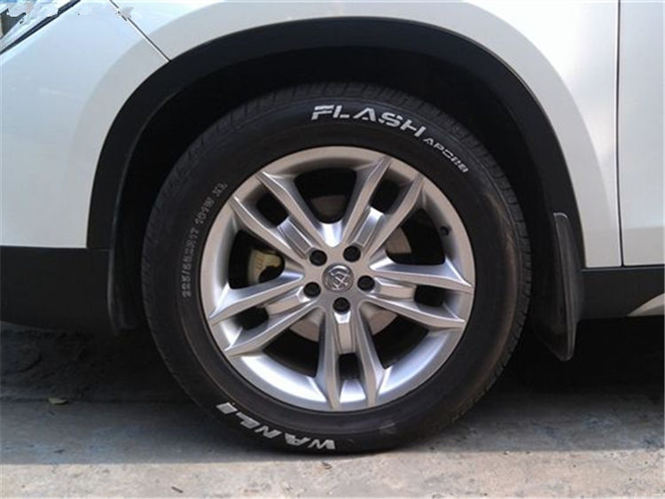 窄轮胎与宽轮胎有什么区别？为何豪车都用宽轮胎？老司机道出实情
