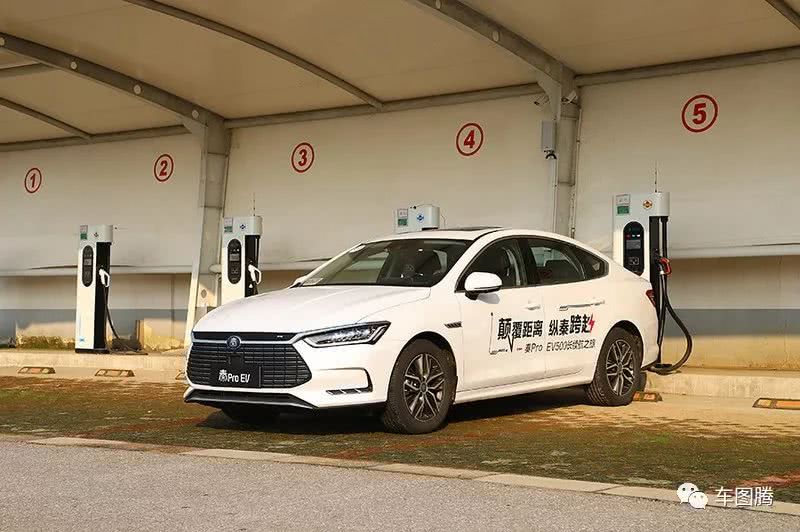 简直太刺激!赛道体验比亚迪秦Pro EV500