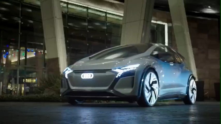 奥迪AI：ME无人驾驶概念车，道路动态展示~