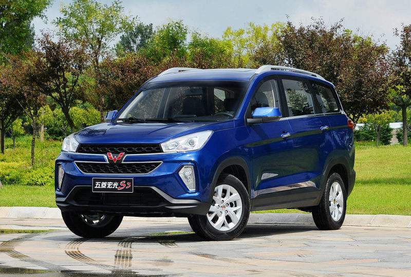 五菱再出神车,配置丰富才5万,省心又