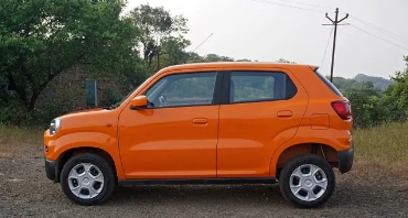 铃木小型通勤suv,前独悬 自动挡,1.0l发动机油耗5升