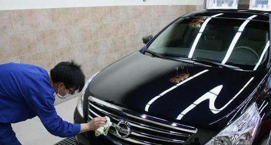 刚买的新车，怎样才能更好的保护车漆呢？别忽视这些保养细节！