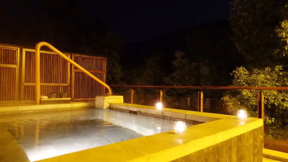 酒店网址:http://www.bolianresorts.com/cq/