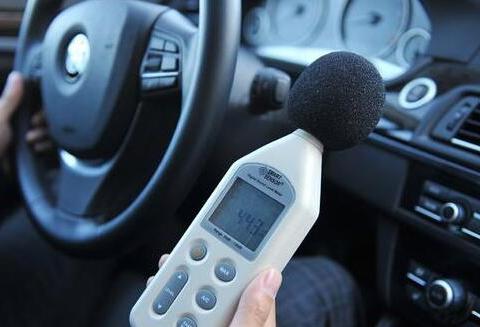 汽车开久了噪音很大老司机这个土办法，车内直接“鸦雀无声”