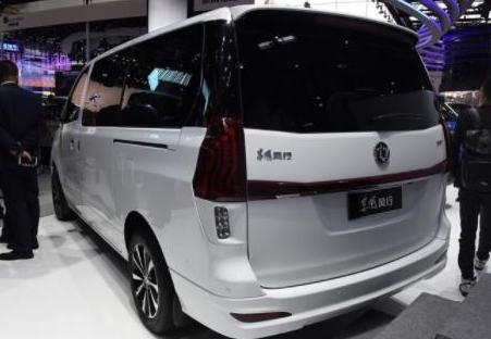 尽显商务风范，东风风行M7