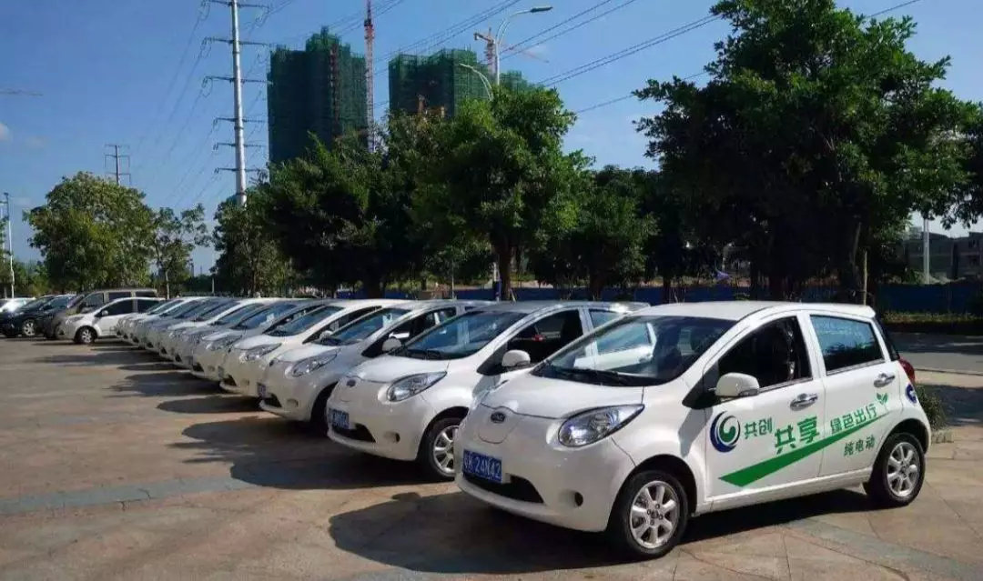 又一家共享汽车跑路了!然后青岛滨海公路惊现幽灵车队......