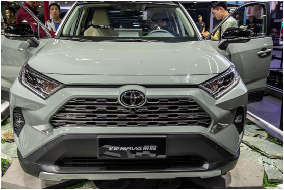 欧蓝德和全新RAV4谁更值得购买?对比一下就知道了!
