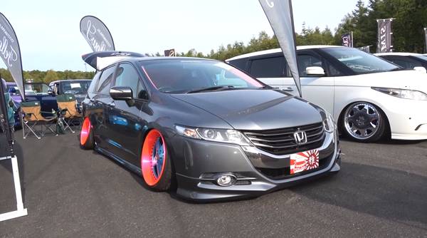 速递!新鲜的“中型MPV“资讯全在这，看我就够了