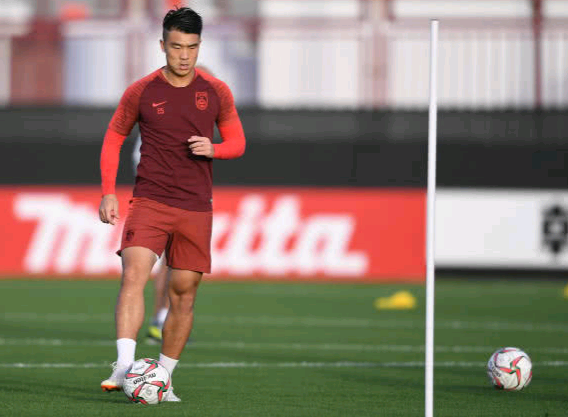 中泰之战国足首发浮出水面:里皮重启最强11人