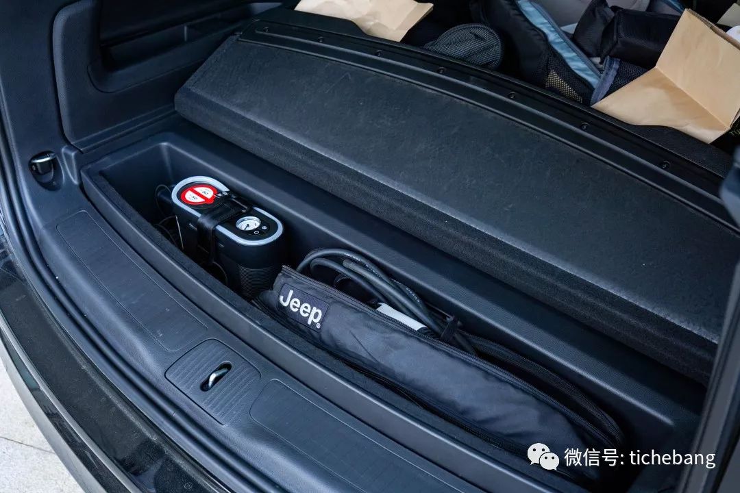 【试驾】插电、绿牌、无级变速，这还是Jeep？这还真是Jeep