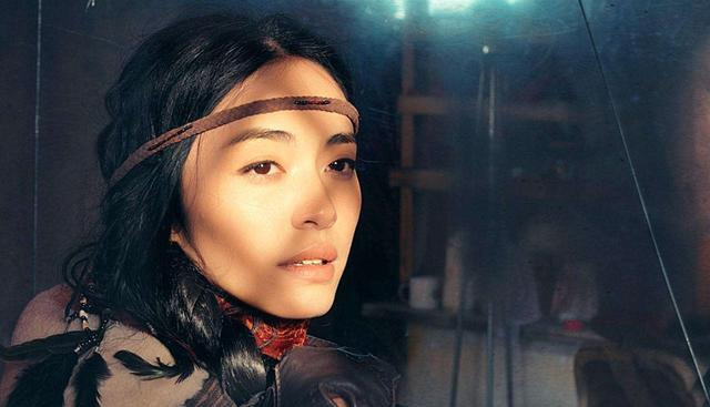 沈腾问姚晨是否整过容?贾玲机智圆场,姚晨的回