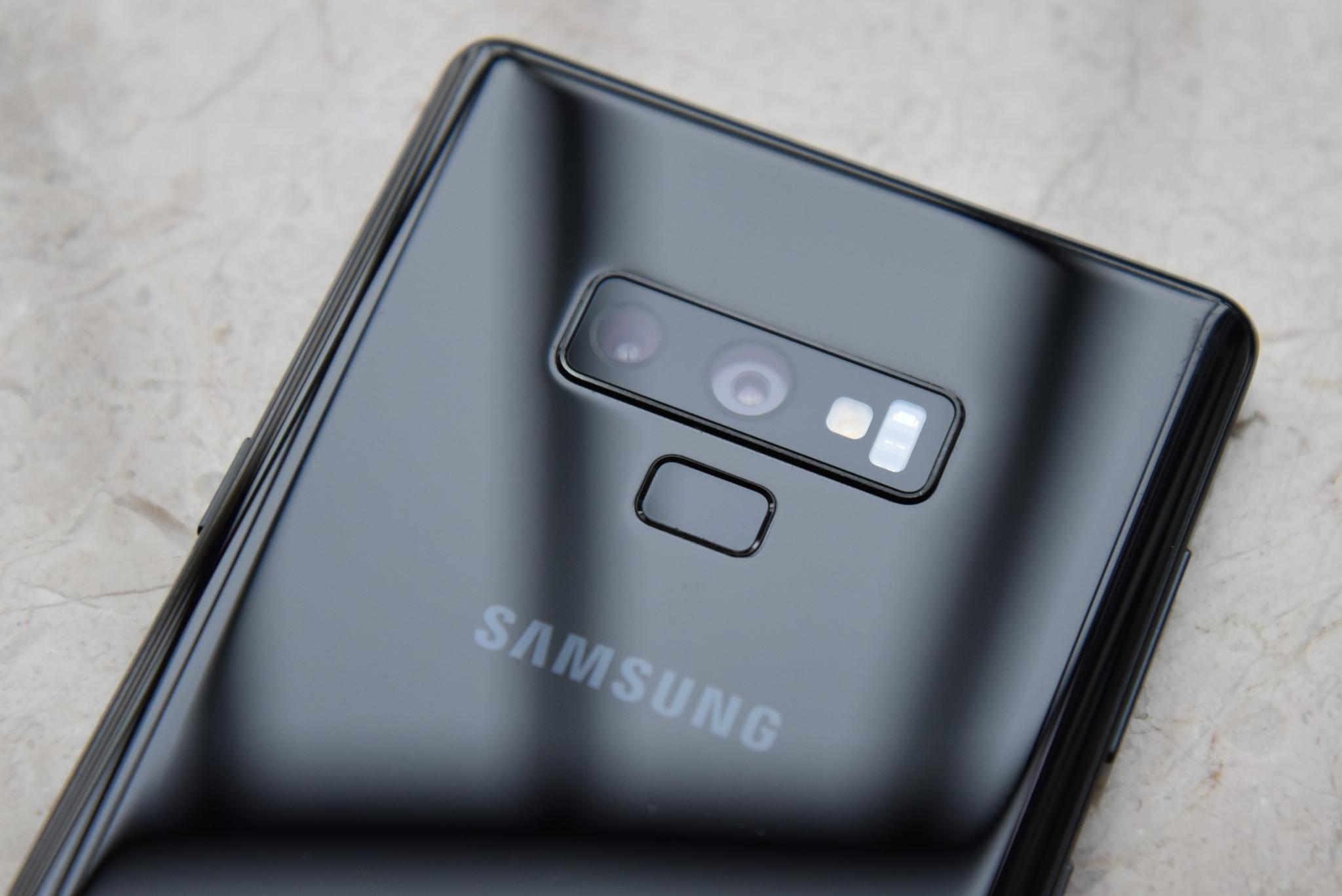 三星galaxy note9,三星galaxy note20 三星galaxy note9外观评析:旗舰级的最后坚持!