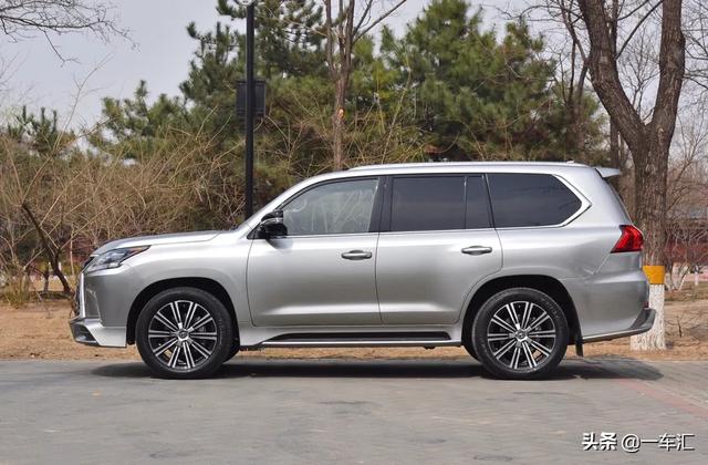 要越野更要豪华,雷克萨斯新款LX570巅峰特别版,百万SUV实力派