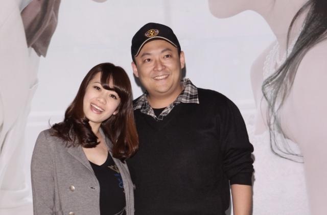 柯以柔40岁生日赢离婚官司喜极而泣,为秃顶丈夫死心塌地仍遭背叛