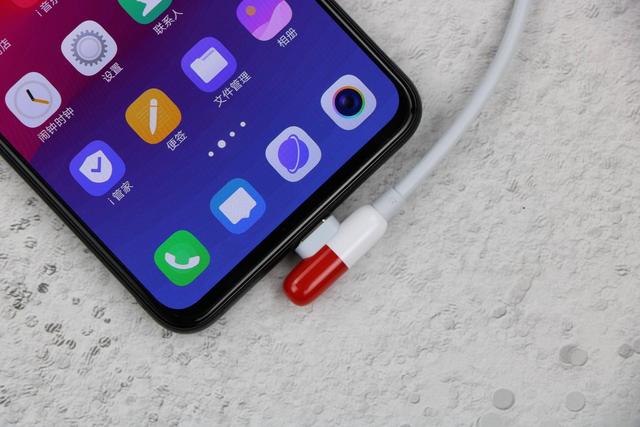 软硬相结合，iQOO KPL赛场首秀惊艳，最强游戏手机诞生