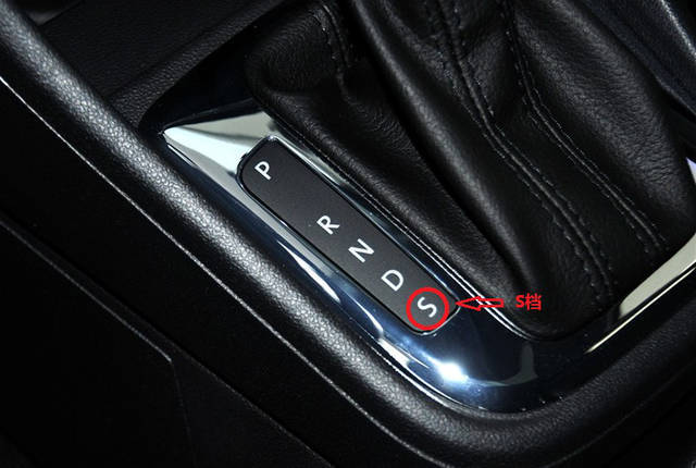 自动档汽车的档位用不对可是会有损车子的哦,
