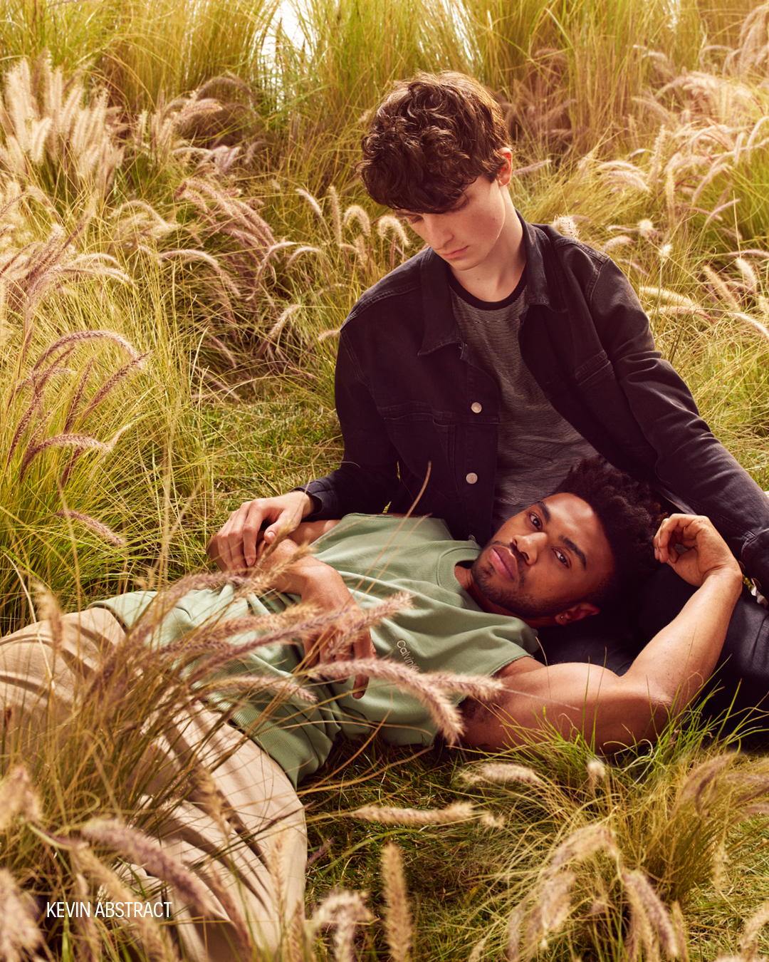 继第一组CALVIN KLEIN 2019全新广告大片发布，我