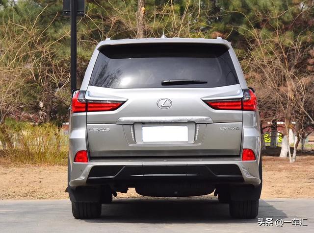 要越野更要豪华,雷克萨斯新款LX570巅峰特别版,百万SUV实力派