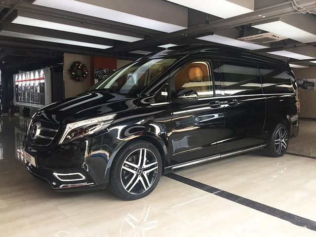 颜值太高,入目即夺目,奔驰新V,智能配置还逆天