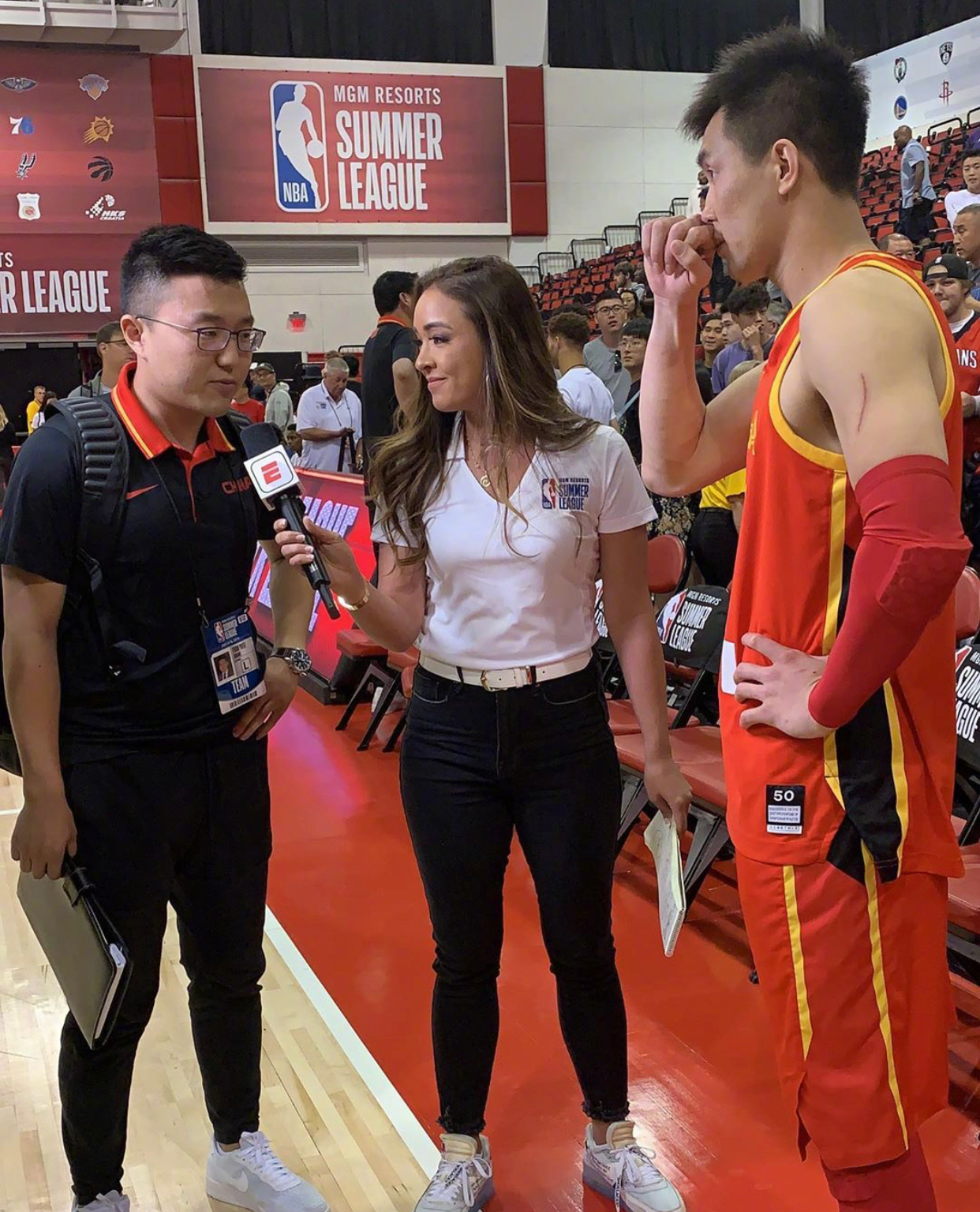 活跃在nba一线的 - espn女主播cassidy hubbarth