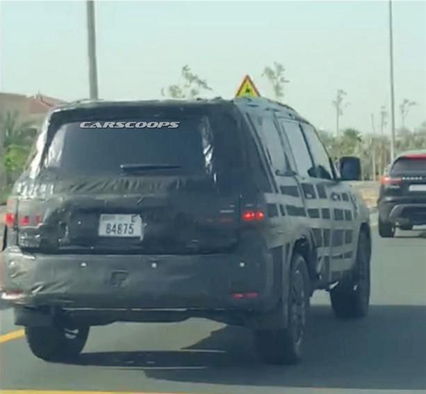 与丰田陆巡平起平坐!日产全新一代途乐曝光或提供混合动力