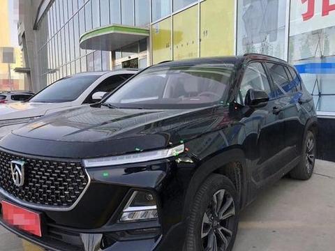 宝骏首辆高端SUV，内饰精致，搭载1.5T+CVT，网友：坐等价格