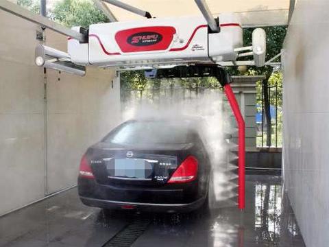 车内有灰尘就用毛巾擦？老师傅教你一个“土方法”，每天开新车