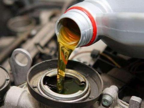 爱车油耗增高可能是这里出现问题！怠速发抖其实不用去修理厂