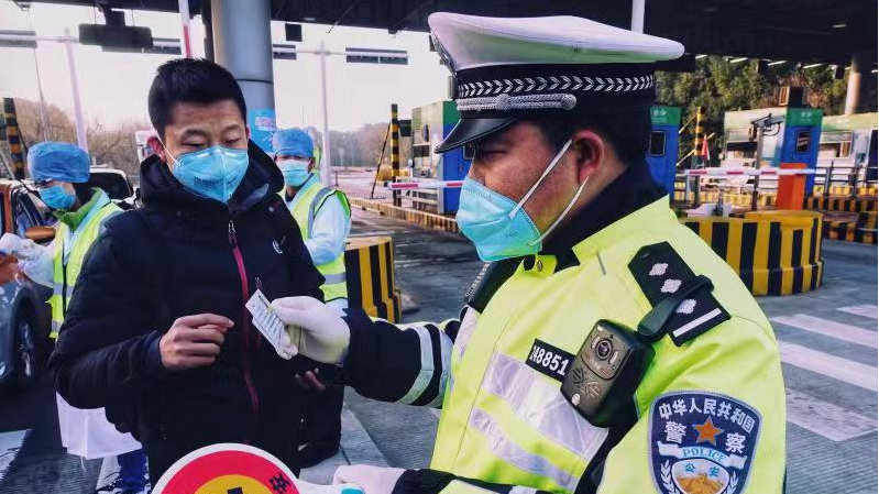 疫情防控,党员在这里--记党员,苏州交警蔡华