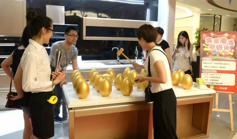 成本1块钱竟然卖了3个亿！李咏造就的“中国淘宝村”下了20亿个金蛋