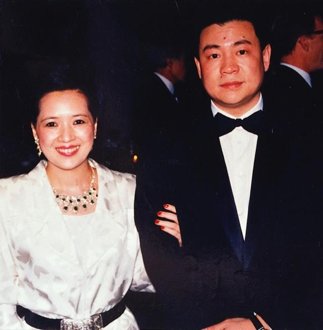 宝咏琴离世17年前任洪朝丰罕有重提旧情，坦诚两人交往时已有男友