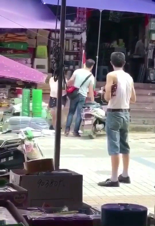 电动车：我好想哭啊，谁考虑过我的感受