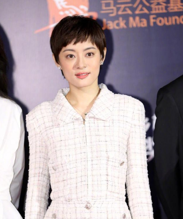 40岁国字脸的女人做什么发型既减龄又时尚？五位女星发型就是答案