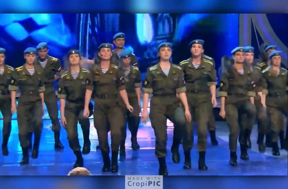 俄罗斯空降部队的女兵颜值都很高啊