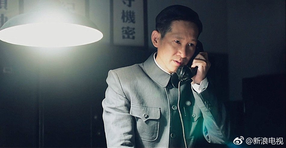 他是北平无战事中的保密局北平站长王蒲忱阴沉内敛