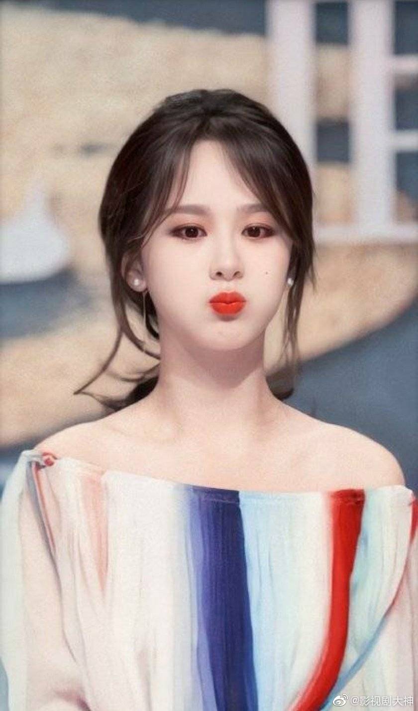 杨紫的老师说她的英文名和小刚差不多