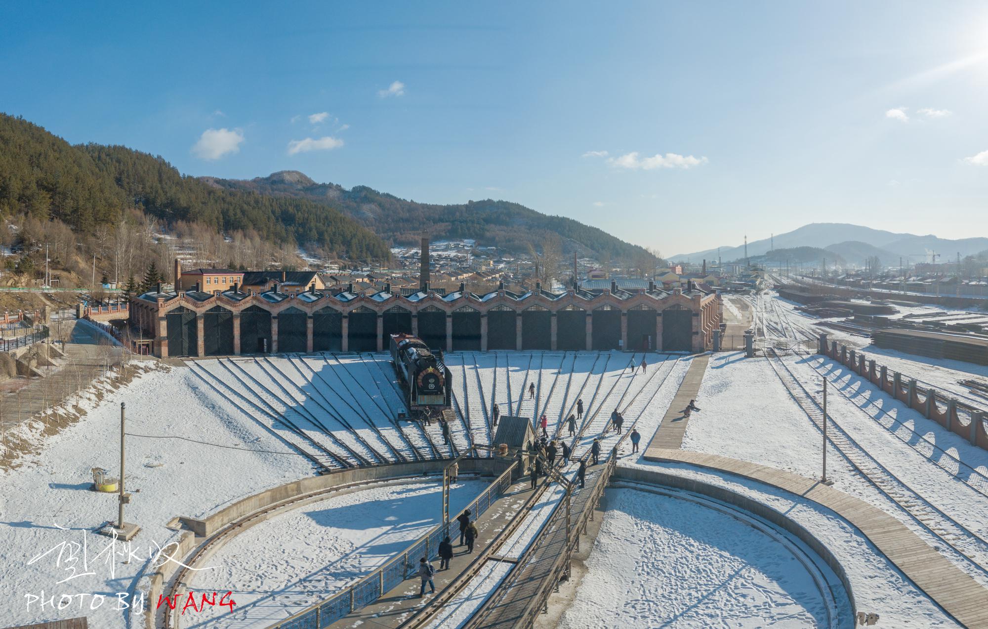 冰雪中的横道河子,大山中的交通枢纽,中东铁路的加油站