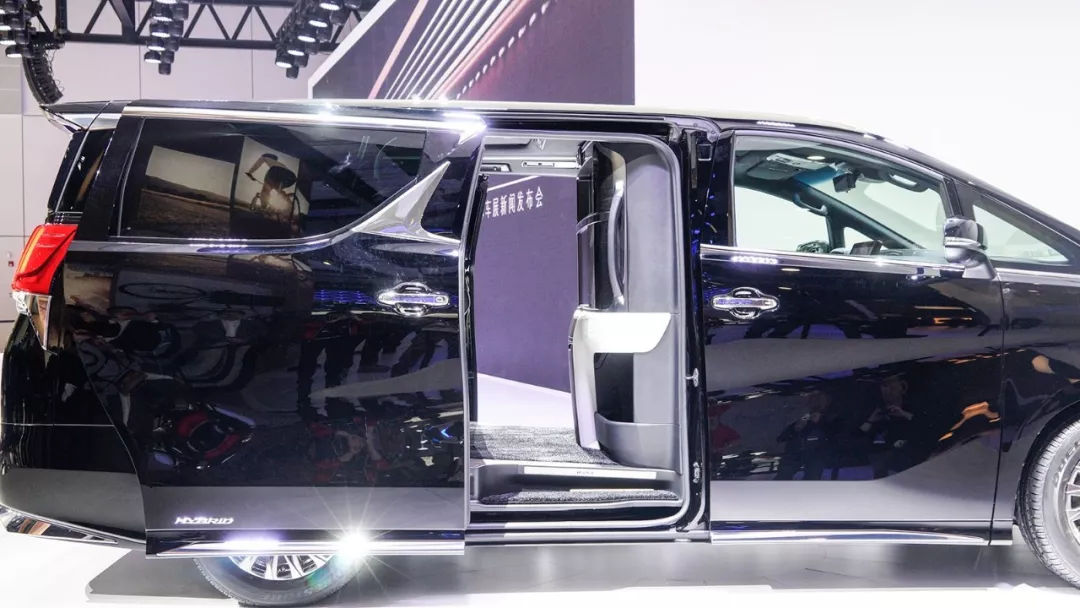 2019上海车展七宗最!宝马3系、最加价雷克萨斯LM…全在这了!