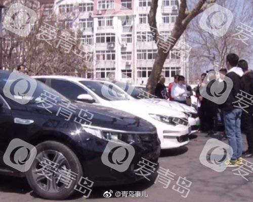 青岛 : 小事故激起千层浪 三十多位网约车主集体维权