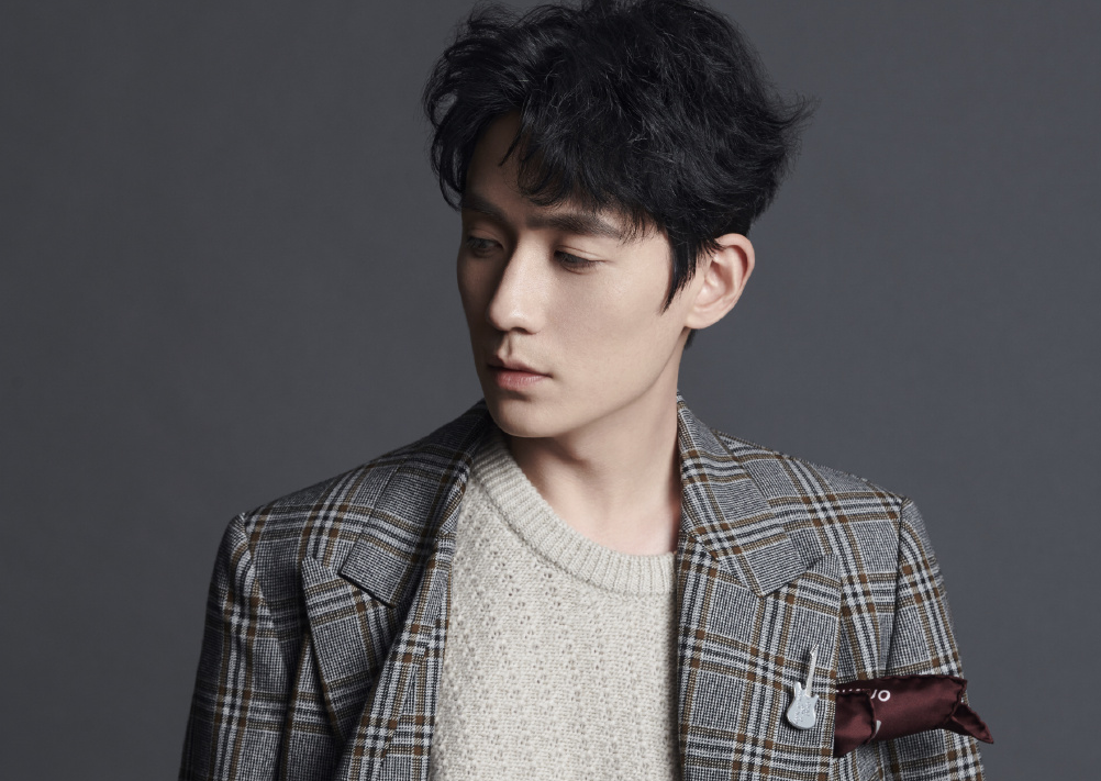 思念成河,朱一龙主页被刷屏,来看看小笼包都