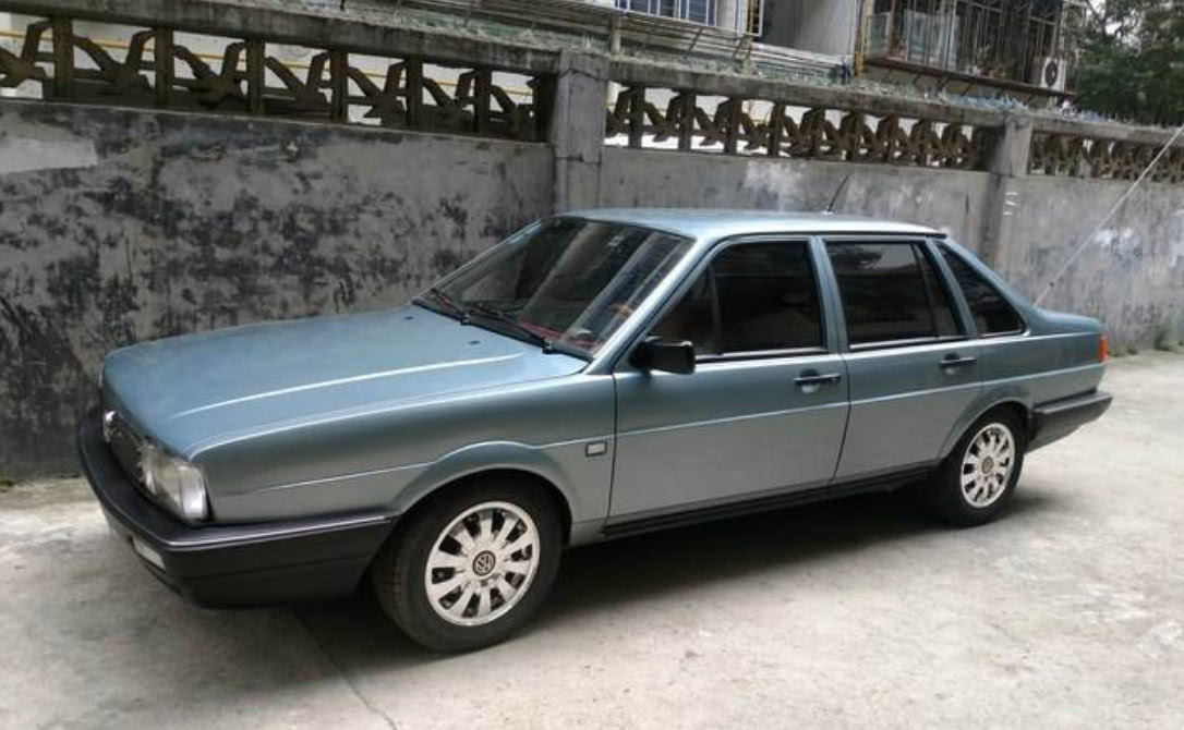 0多年前的老普桑,时速竟能飙到150km\/h,让人叹