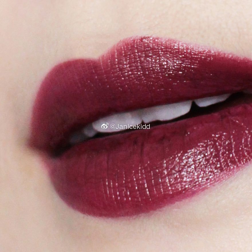 burberry kisses oxblood