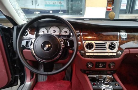 应聘劳斯莱斯司机一般都需要什么条件?