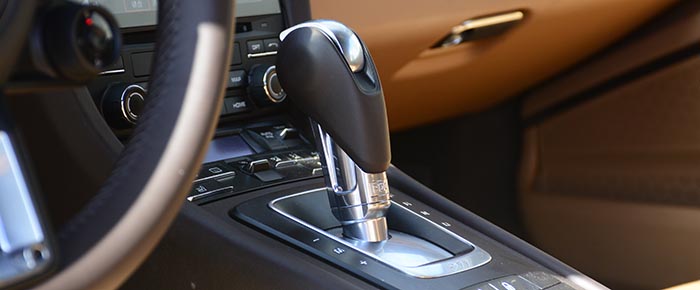 终于摸到了保时捷911,3.0T双增压+7速PDK爆500扭矩,4.3S破百