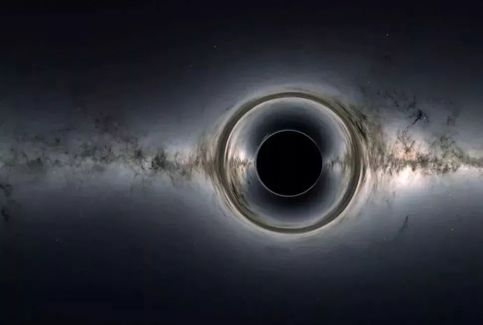 黑洞能把恒星撕碎，拉成一长条意大利面，碎片能绕黑洞一整圈！