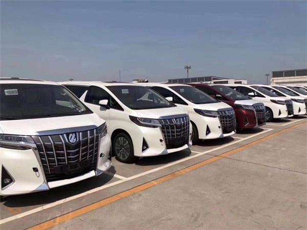 加价神车埃尔法成全民街车?到了日本才能搞懂,GL8为何稀有