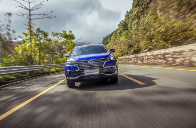 ��������SUV��Cλ֮��  ����CS85 COUPE�����˲��پ�ϲ��