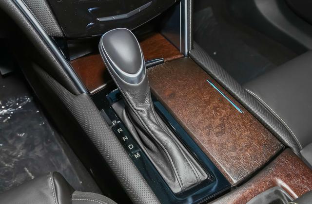 这豪车5米1长比A6还大气,最低269马力现26万开走,划算