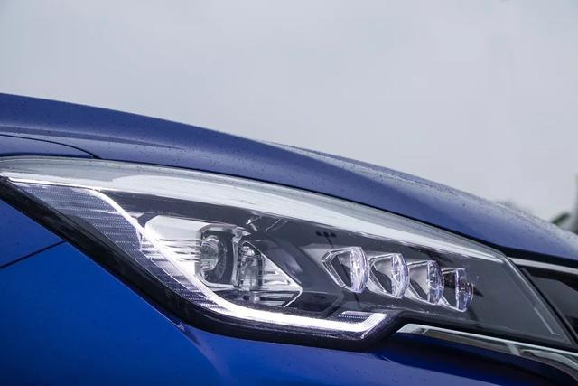 ��������SUV��Cλ֮��  ����CS85 COUPE�����˲��پ�ϲ��