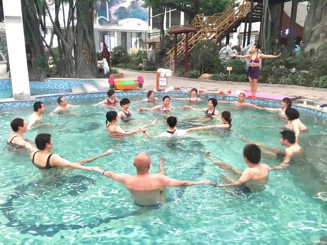 陕菜探秘之旅开年大作:品美食、泡温泉、学瑜伽、赶年货大集